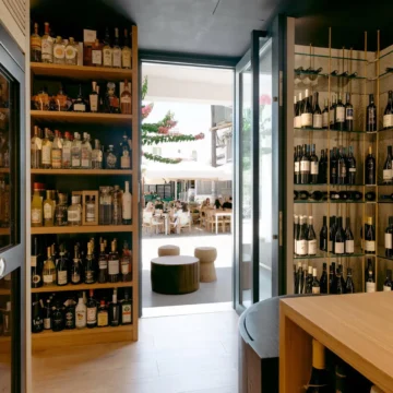 Interior decoration of a beverage cellar