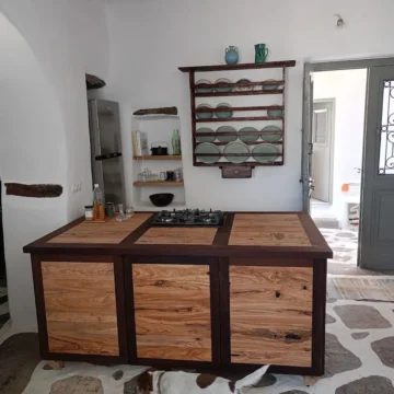 Kitchen furniture made of Olive and Wenke