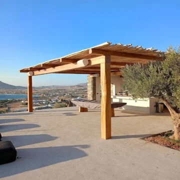 Handcrafted pergola made of reeds