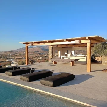 Handcrafted pergola made of reeds